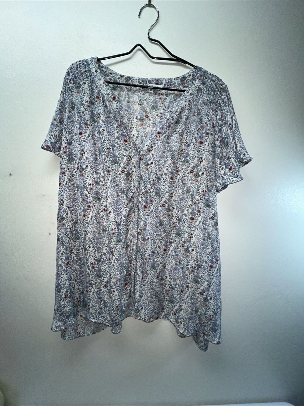 Rose + Olive Top Women size 3X Chiffon Romantic  Ruffle Dainty‎ Office
